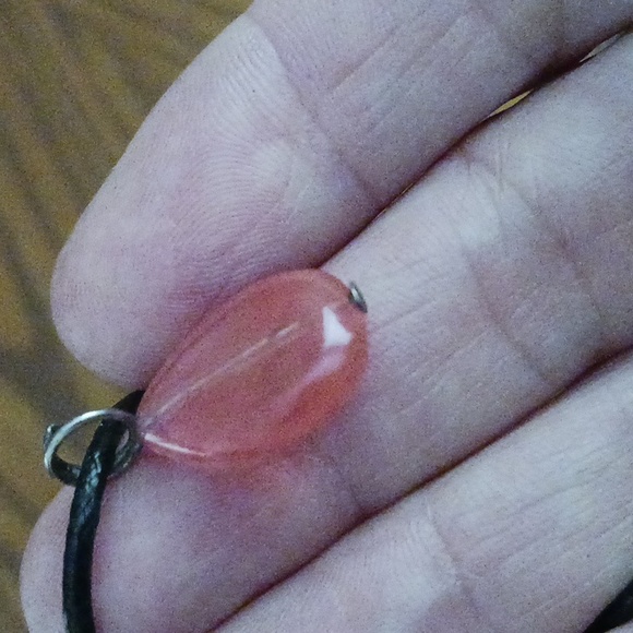 Never worn Womans stone three tier necklace - Picture 10 of 13